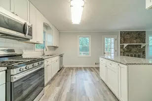 325 Little Rock Ct, Lawrenceville, GA 30046 - Photo 6