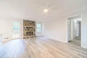325 Little Rock Ct, Lawrenceville, GA 30046 - Photo 4