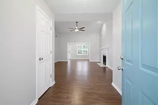 1029 Harbins Pass Dr, Dacula, GA 30019 - Photo 4