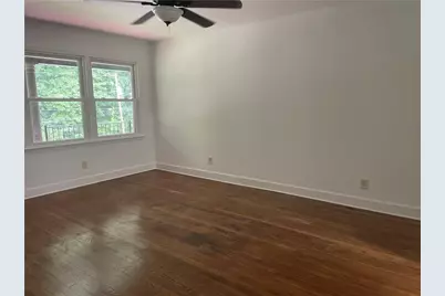 4260 S Lakeshore Drive #Right, Acworth, GA 30101 - Photo 2