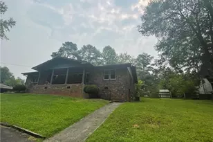 4260 S Lakeshore Dr, Acworth, GA 30101 - Photo 1