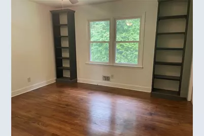 4260 S Lakeshore Drive #Right, Acworth, GA 30101 - Photo 8