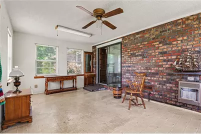 422 Bartson Street, Lavonia, GA 30553 - Photo 24