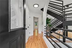 489 Trabert Ave NW, Atlanta, GA 30309 - Photo 2