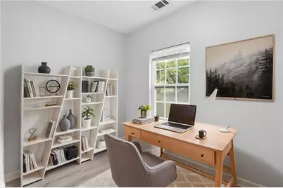 820 Magna Carta Drive NW, Atlanta, GA 30318 - Photo 4