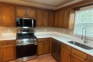 1135 Burning Bush Dr, Loganville, GA 30052 - Photo 18