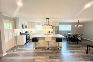 4380 Janice Dr, Atlanta, GA 30337 - Photo 4