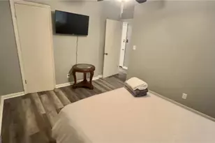 4380 Janice Dr, Atlanta, GA 30337 - Photo 18