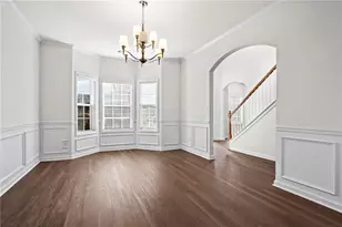 221 Cutbank Ct SW, Atlanta, GA 30331 - Photo 2