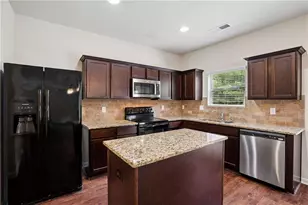 415 Sonja Ln, Loganville, GA 30052 - Photo 6