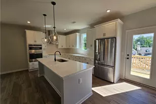 3250 Willow Glade Trl, Lawrenceville, GA 30043 - Photo 8