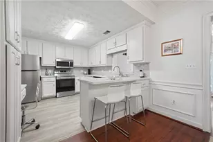 7505 St Charles Square, Roswell, GA 30075 - Photo 16