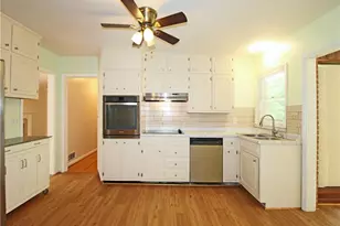 257 Chalmers Dr NW, Atlanta, GA 30318 - Photo 8