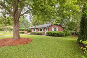 2605 Woodridge Dr, Decatur, GA 30033 - Photo 2