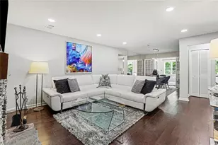7 St Claire Ln NE, Atlanta, GA 30324 - Photo 2