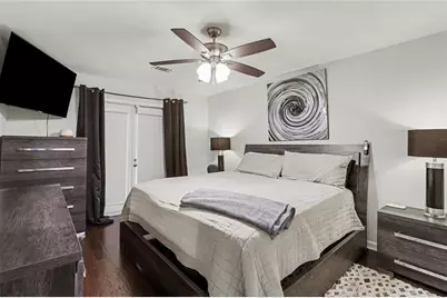 7 Saint Claire Lane NE, Atlanta, GA 30324 - Photo 10