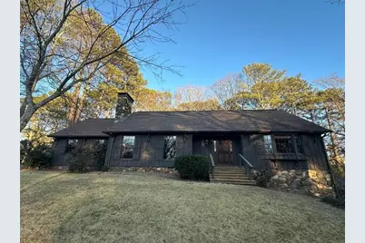 933 Viking Drive, Stone Mountain, GA 30083 - Photo 4