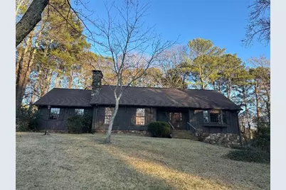 933 Viking Drive, Stone Mountain, GA 30083 - Photo 6