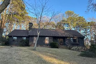 933 Viking Dr, Stone Mountain, GA 30083 - Photo 6