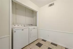 175 Maribeau Square NW, Atlanta, GA 30327 - Photo 16