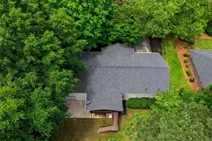1694 Rhonda Ln, Stone Mountain, GA 30087 - Photo 70