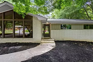 1694 Rhonda Ln, Stone Mountain, GA 30087 - Photo 14