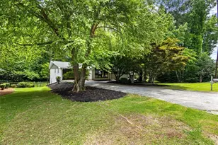 1694 Rhonda Ln, Stone Mountain, GA 30087 - Photo 6