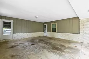 1694 Rhonda Ln, Stone Mountain, GA 30087 - Photo 58