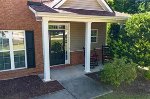 240 Miracle Ln, Fayetteville, GA 30215 - Photo 4