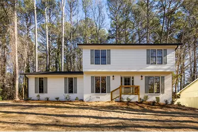 1966 S Hidden Hills Parkway, Stone Mountain, GA 30088 - Photo 2