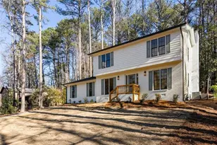 1966 S Hidden Hills Pkwy, Stone Mountain, GA 30088 - Photo 1
