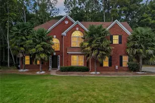 264 Kendall St, Newnan, GA 30263 - Photo 2