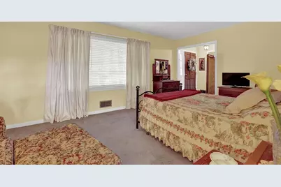4916 Oak Grove Drive, Sugar Hill, GA 30518 - Photo 14