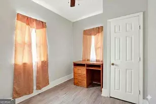1015 W 36th Street W, Savannah, GA 31415 - Photo 8