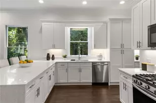 1260 Heards Ferry Rd, Sandy Springs, GA 30328 - Photo 24