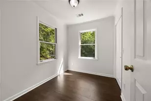 1260 Heards Ferry Rd, Sandy Springs, GA 30328 - Photo 30