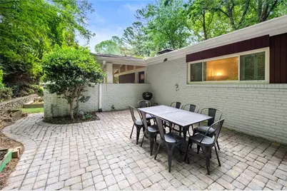 3700 Cloudland Drive NW, Atlanta, GA 30327 - Photo 32