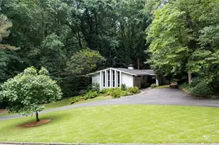 3700 Cloudland Dr NW, Atlanta, GA 30327 - Photo 1