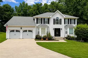 2812 Crestworth Ln, Buford, GA 30519 - Photo 1