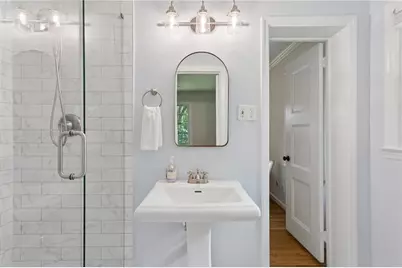 3920 Peachtree Dunwoody Road NE, Atlanta, GA 30342 - Photo 12