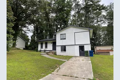 4554 Doral Drive SW, Atlanta, GA 30331 - Photo 2