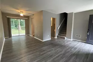 4554 Doral Dr SW, Atlanta, GA 30331 - Photo 4