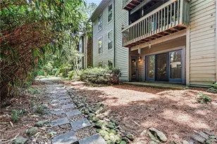 310 Tuxworth Cir, Decatur, GA 30033 - Photo 18