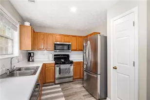 5261 Underhill Ln, Sugar Hill, GA 30518 - Photo 12