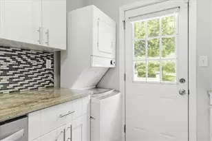 2705 Lincoln Ct NW, Atlanta, GA 30318 - Photo 12