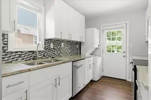 2705 Lincoln Ct NW, Atlanta, GA 30318 - Photo 10