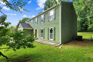 4656 Keighley Dr, Stone Mountain, GA 30083 - Photo 2