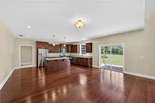 2204 Sidney Dr, Gainesville, GA 30506 - Photo 14