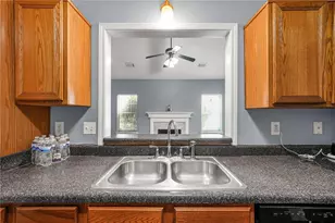 5958 Sherwood Trace, Stonecrest, GA 30038 - Photo 12