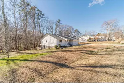 4779 Countryside Drive, Flowery Branch, GA 30542 - Photo 42